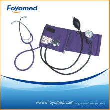 Sphygmomanomètre anéroïde de bonne qualité avec stéthoscope à tête unique attaché